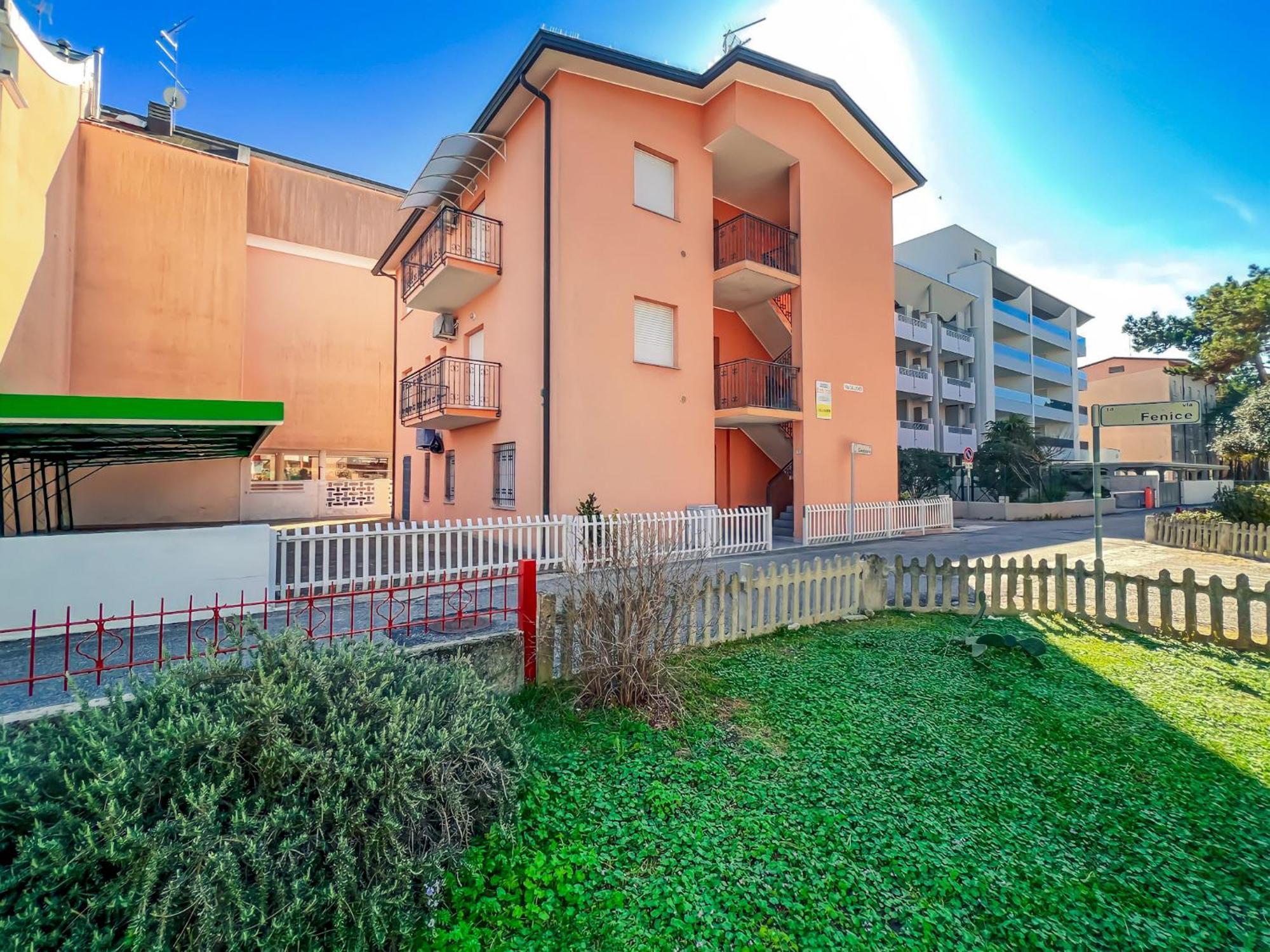 Appartamenti Calligher Bibione Exteriör bild