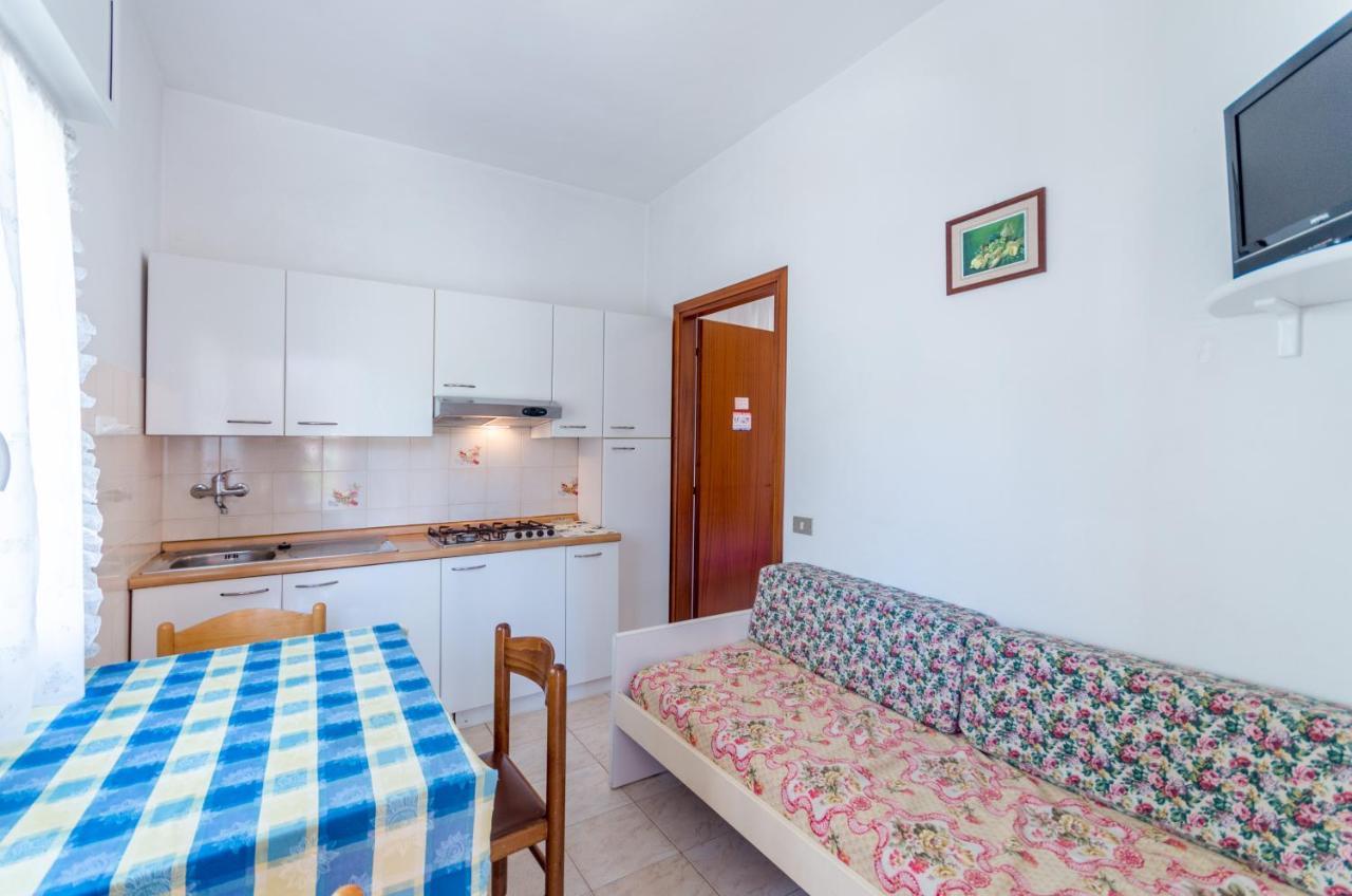 Appartamenti Calligher Bibione Exteriör bild